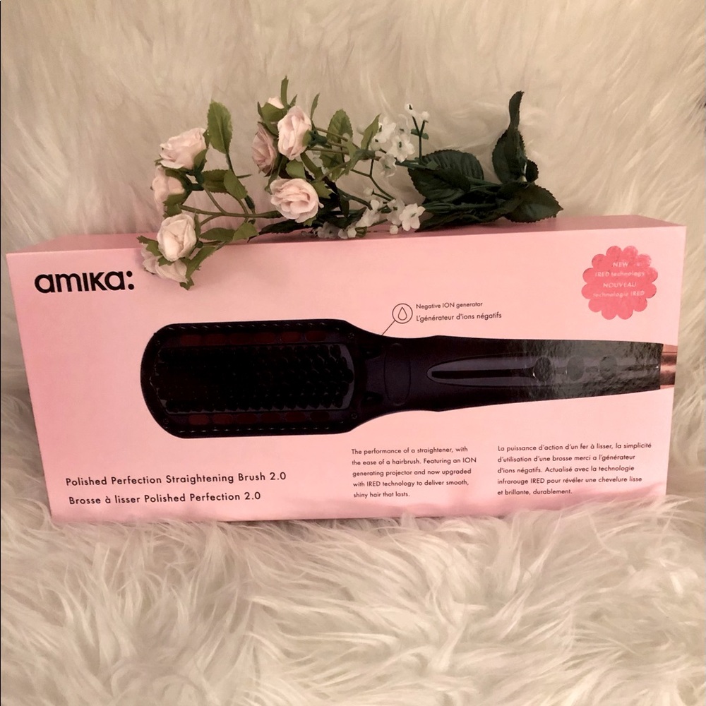 NEW amika Polished Protection Straighten Brush 2.0